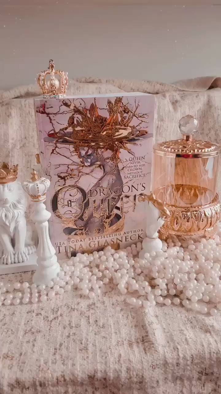 A Dragon's Queen Paperback